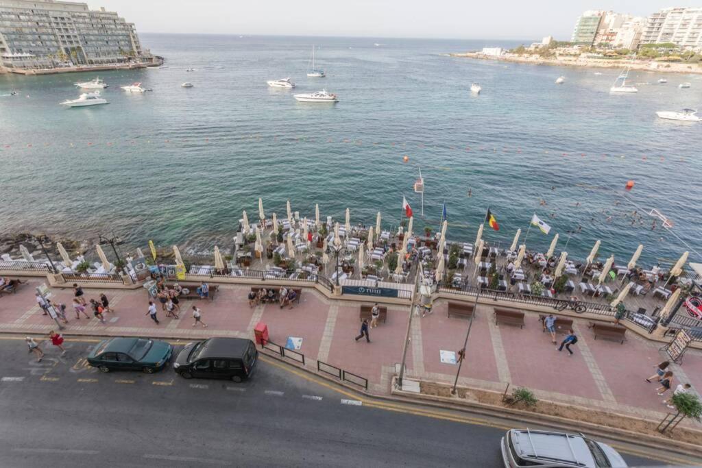 St Julians' Sea Front, Spectacular View, Apartment San Ġiljan Kültér fotó