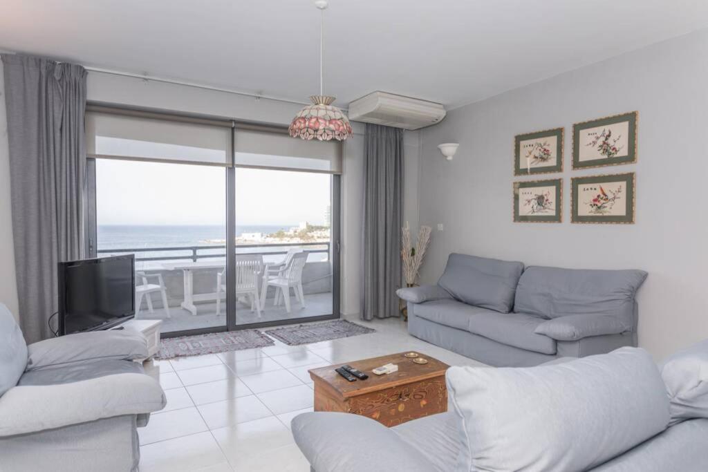 St Julians' Sea Front, Spectacular View, Apartment San Ġiljan Kültér fotó