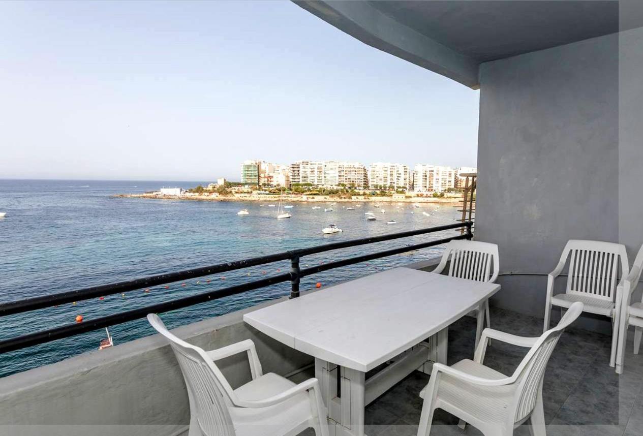 St Julians' Sea Front, Spectacular View, Apartment San Ġiljan Kültér fotó