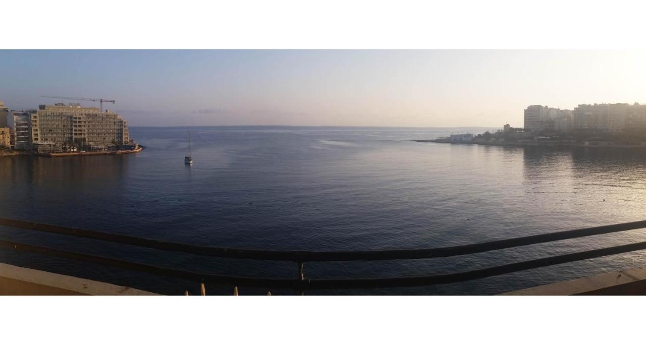 St Julians' Sea Front, Spectacular View, Apartment San Ġiljan Kültér fotó